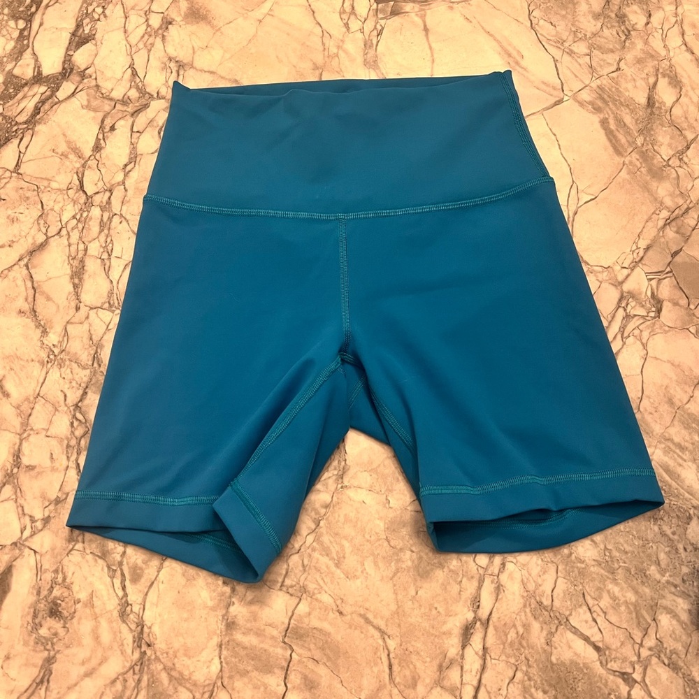 Lululemon Align 6’ shorts